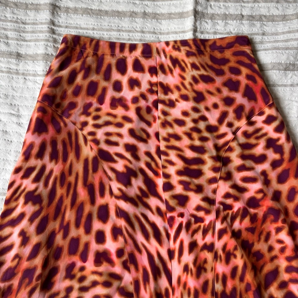 Stella McCartney Cheetah Print Silk Midi Skirt - Picture 6 of 12